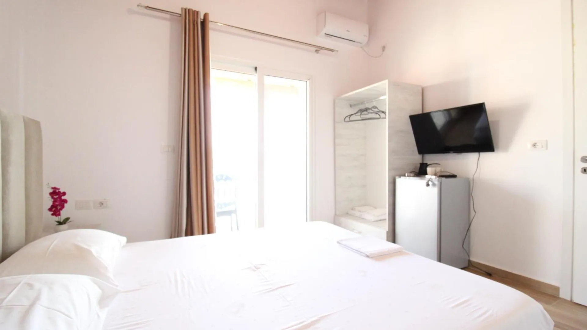 Villa Sunny Ksamil Apartment