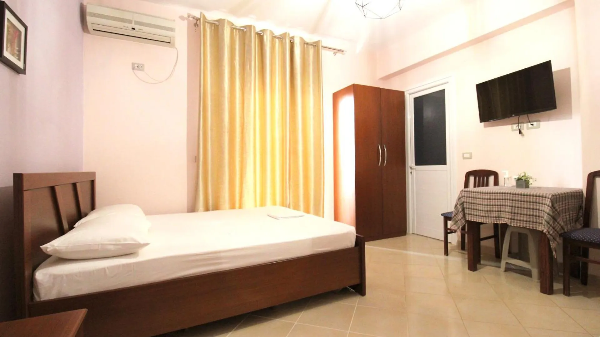 Villa Sunny Ksamil Apartment