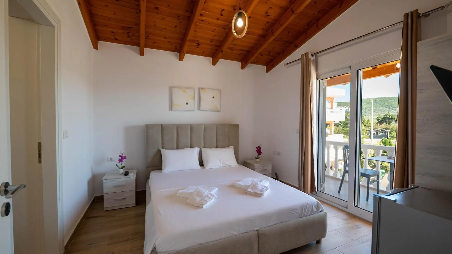 Villa Sunny Ksamil Apartment