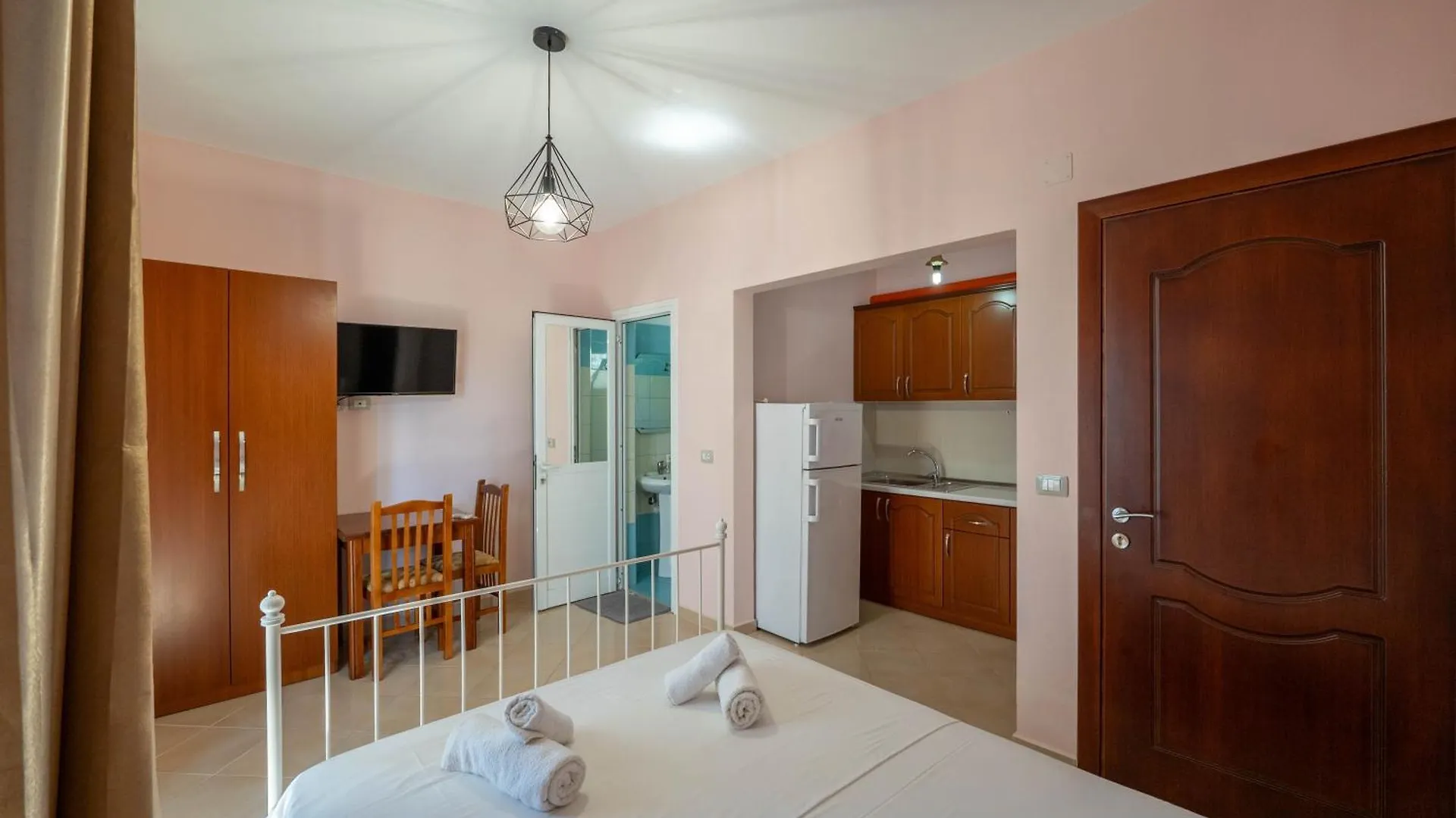 Villa Sunny קסאמיל דירה